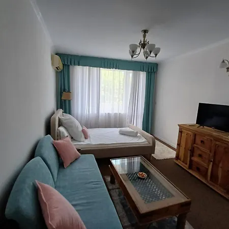 Wild Cherry 2 Bedroom Economy-3 Lejlighed